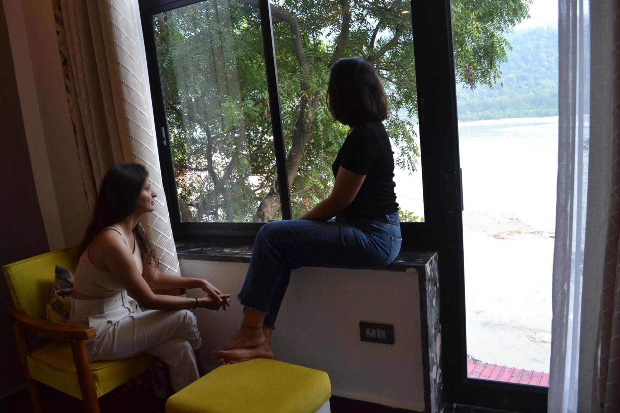 Meeram Ganga, A Heritage Stay By The Ganges At Triveni Ghat Rishikesh Bagian luar foto