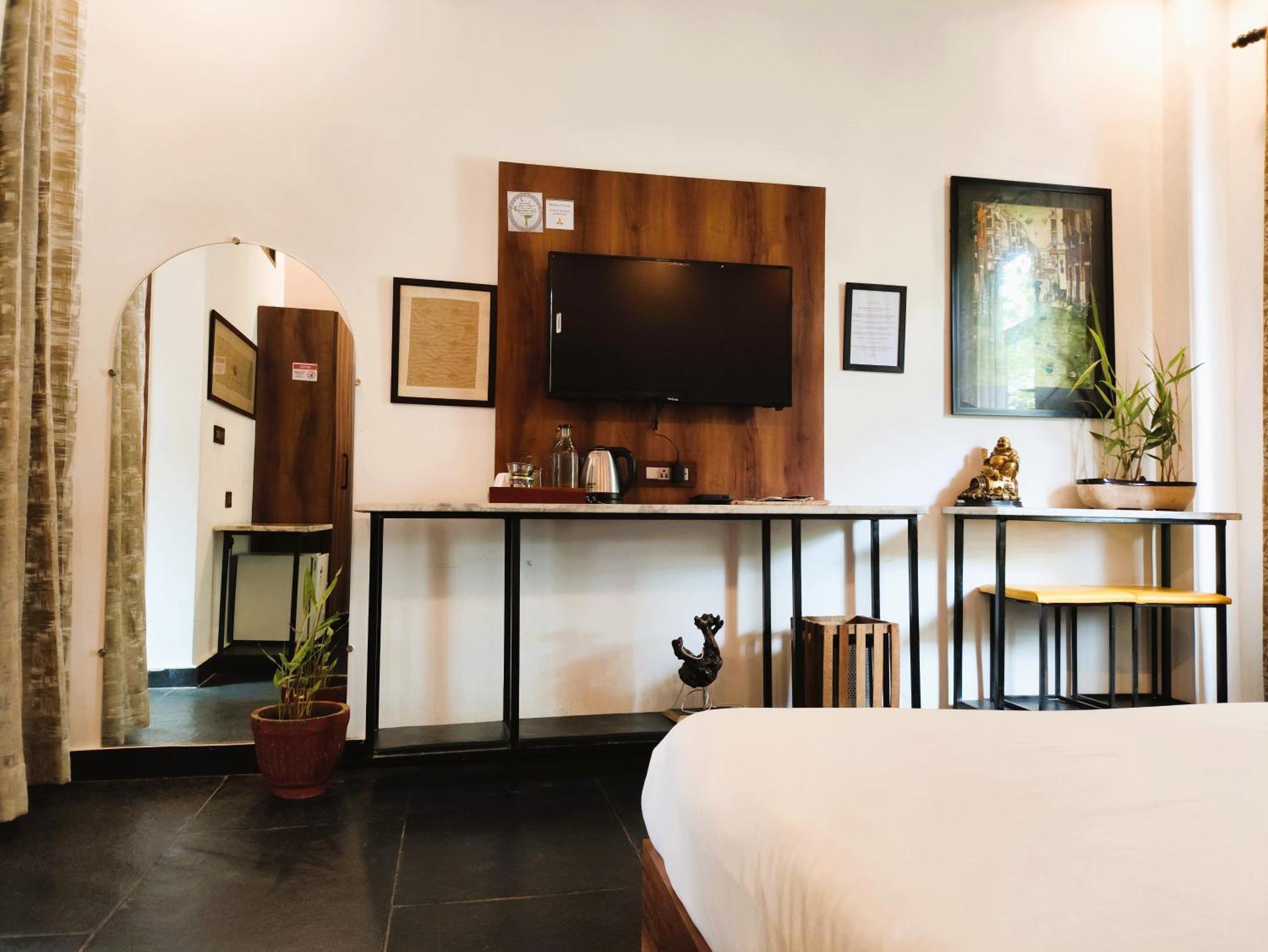 Meeram Ganga, A Heritage Stay By The Ganges At Triveni Ghat Rishikesh Bagian luar foto