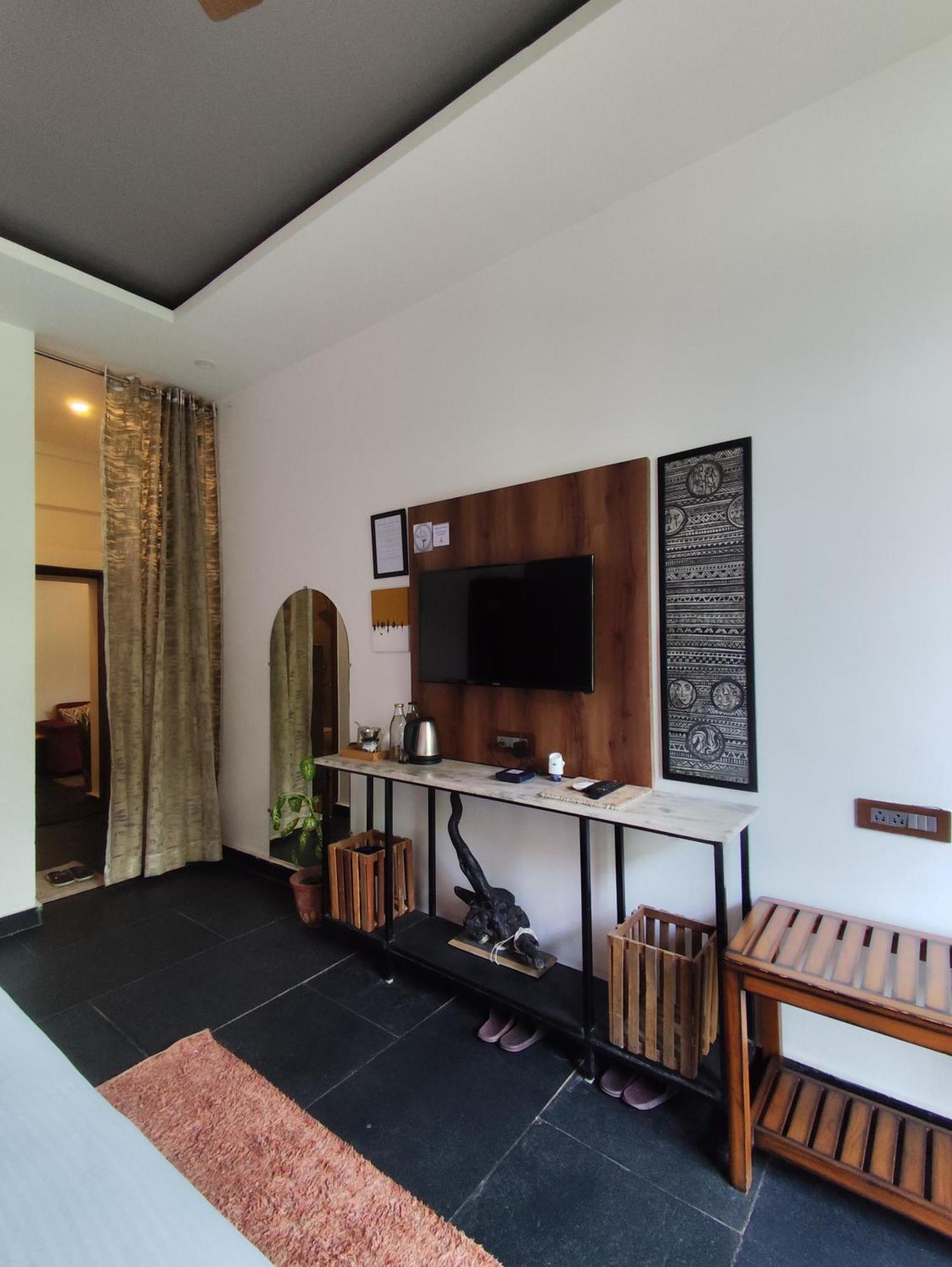 Meeram Ganga, A Heritage Stay By The Ganges At Triveni Ghat Rishikesh Bagian luar foto